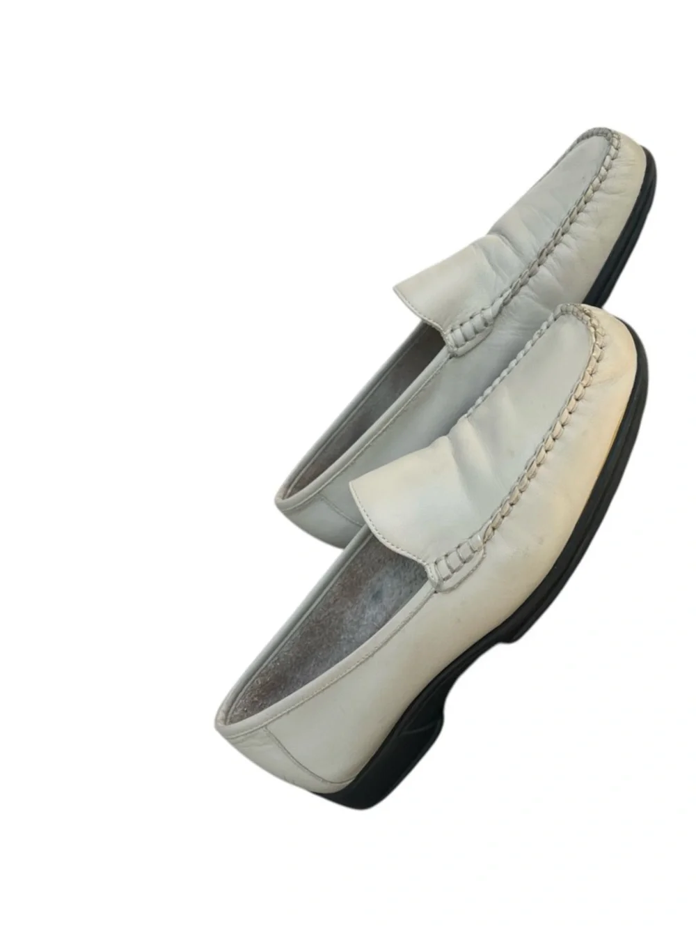 Mootsies Tootsies Leather driving - style loafer. SZ.9M
